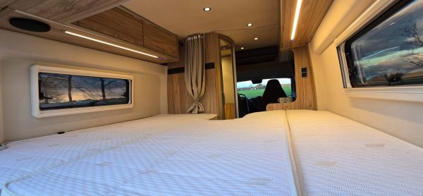 VERKOCHT Hymer Yosemite 600 - Afbeelding 15